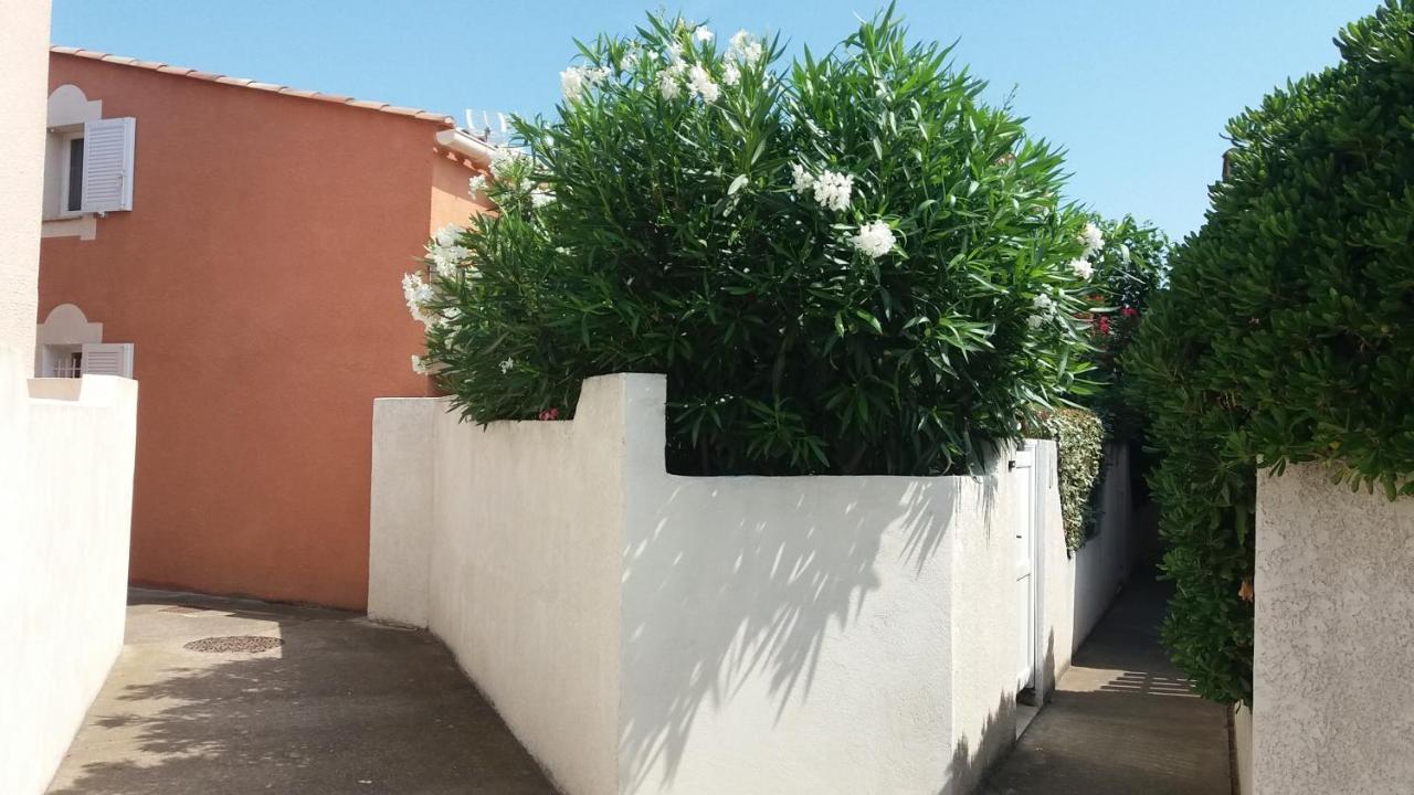 Villa Les Amandines à Agde Extérieur photo