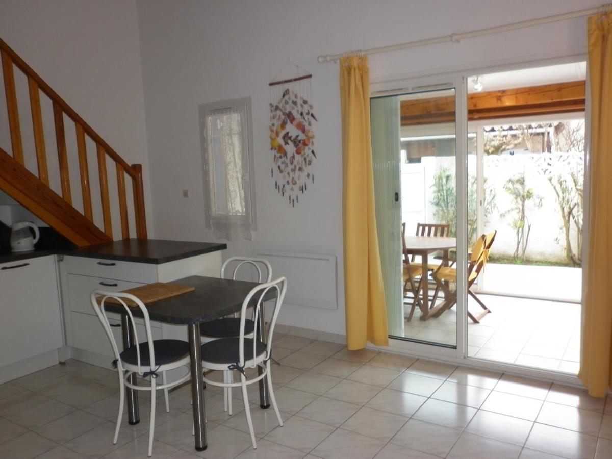 Villa Les Amandines à Agde Extérieur photo
